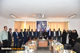 در راستای گسترش حمایت‌های کریمانه صورت گرفت:
امضای تفاهم‌نامه مشترک بین دانشگاه ملی مهارت و بنیاد فرهنگی شهید خوشنویسان 5