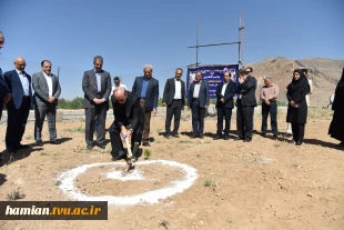 با حضور ریاست دانشگاه ملی مهارت، عضو هیئت امنای دانشگاه و خیرین استانی برگزار شد:
آیین کلنگ‌زنی مجموعه خوابگاهی _ رفاهی آموزشکده پسران گلپایگان 6