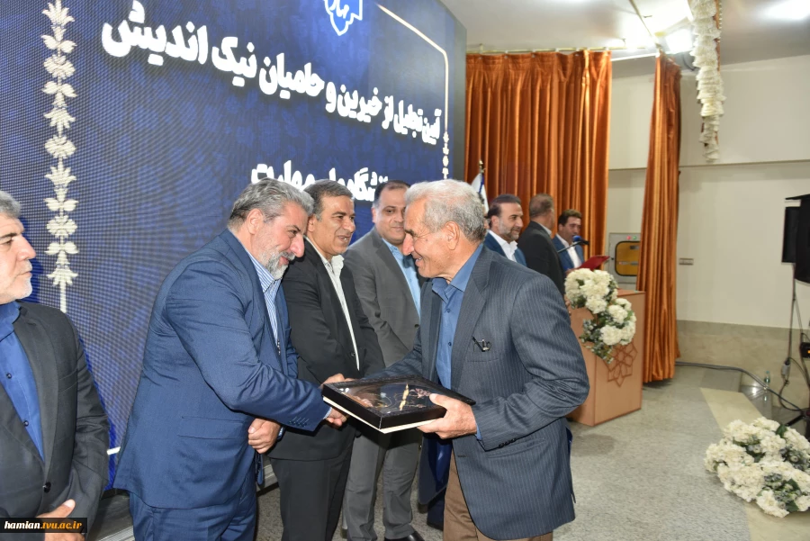 برگزاری آیین تجلیل از حامیان دانشگاه ملی مهارت _ آموزشکده پسران گلپایگان 5