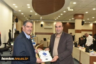 پیمان مهر و مهارت
امضای تفاهم‌نامه بین بنیاد حامیان دانشگاه ملی مهارت و بنیاد حامیان دانشکده مهاجر 5